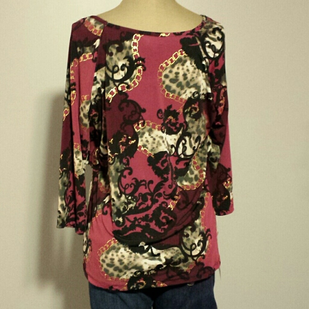 3/4 Length Sleeved Top - Picture 3 of 4